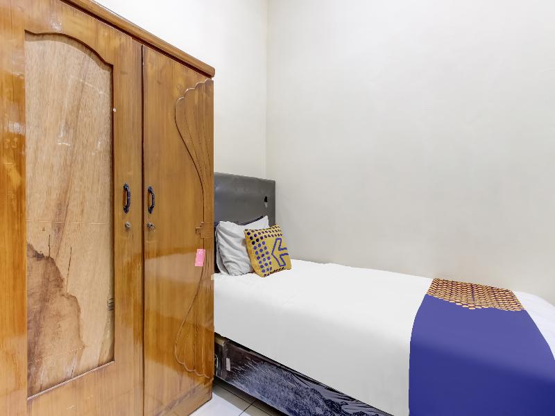 Spot On 91374 Asia Stay Semarang - Oda