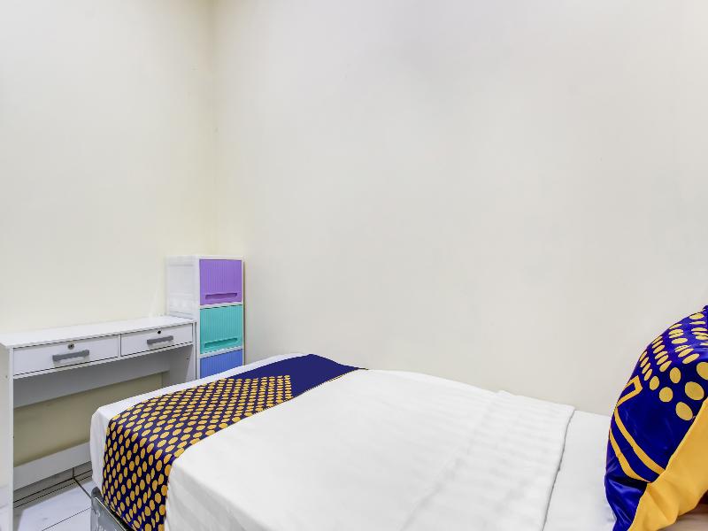 Spot On 91374 Asia Stay Semarang - Oda