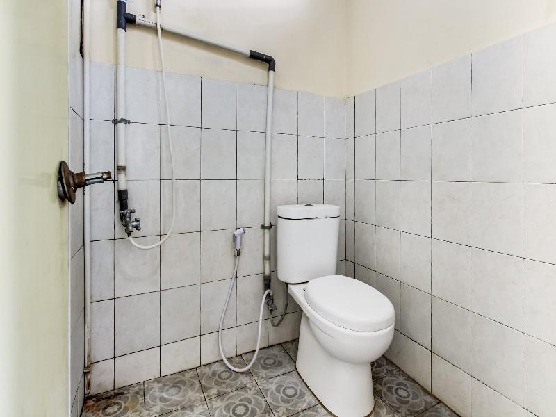 Spot On 91374 Asia Stay Semarang - Oda