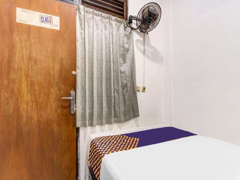 Spot On 91374 Asia Stay Semarang - Oda