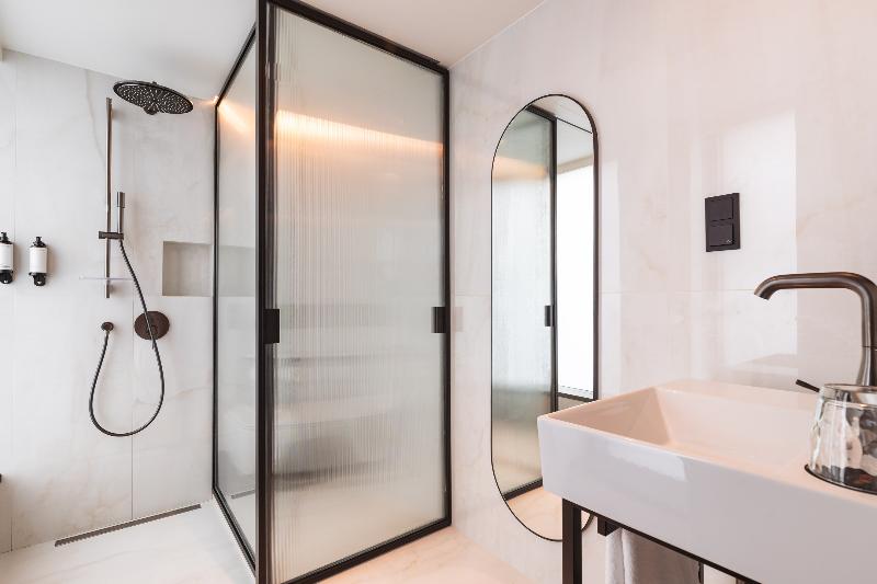 Luster Hotel - Oda
