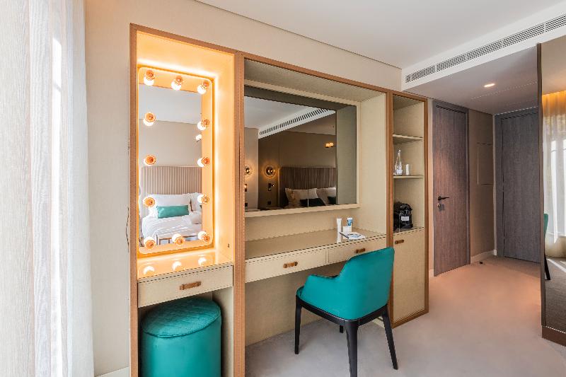 Luster Hotel - Oda
