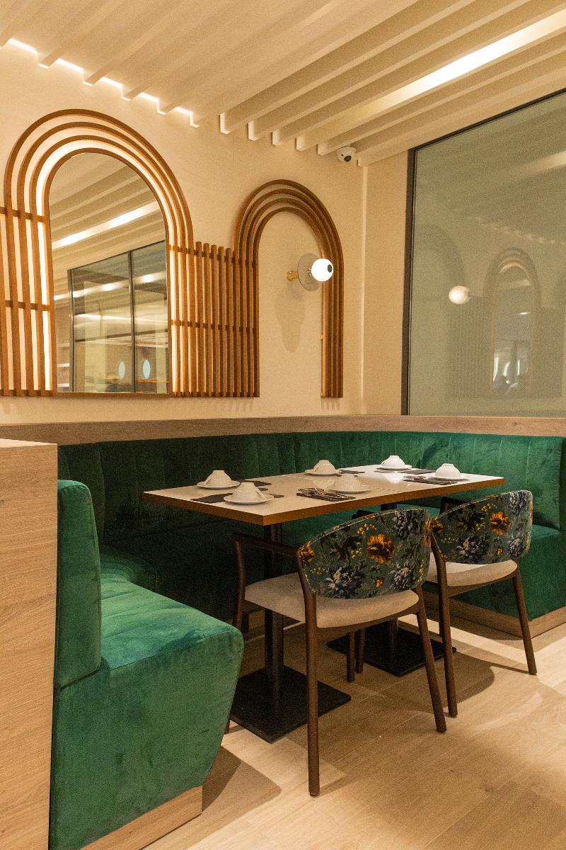 Luster Hotel - Restoran