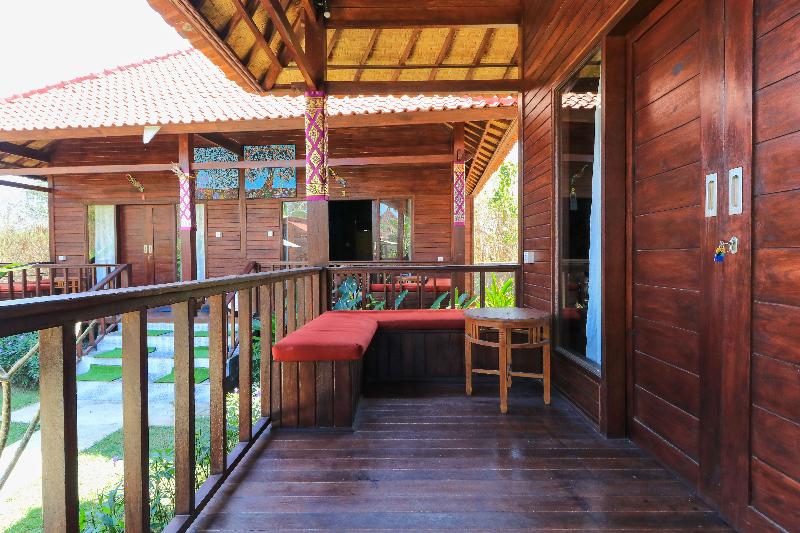 Uma Hostel Lembongan By Zuzu - Teras