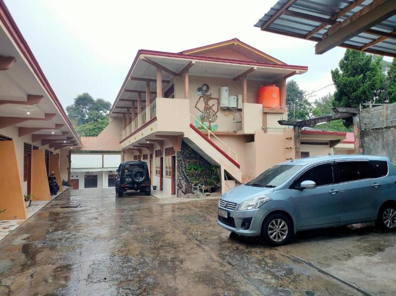 Hotel Arjuna Sari Bandungan By Zuzu - Genel
