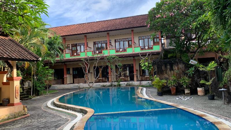 Bali Diva Hotel Kuta By Zuzu - Havuz