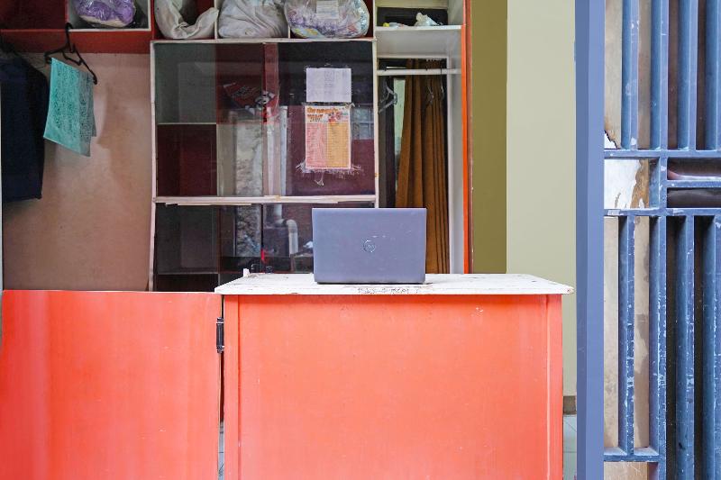 Spot On 91783 Urban Syariah Residence - Lobi