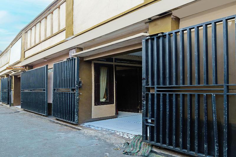 Spot On 91783 Urban Syariah Residence - Genel