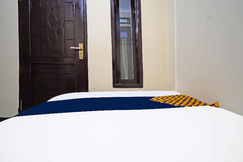 Spot On 91783 Urban Syariah Residence - Oda