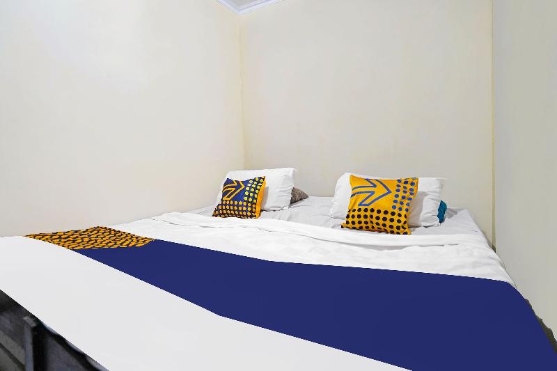 Spot On 91783 Urban Syariah Residence - Oda