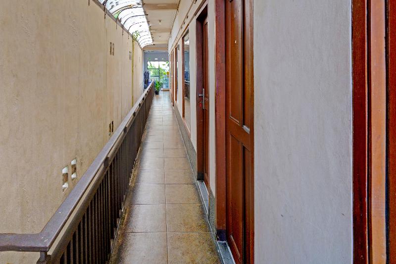 Oyo 91810 Hotel Balebat 2 - Lobi