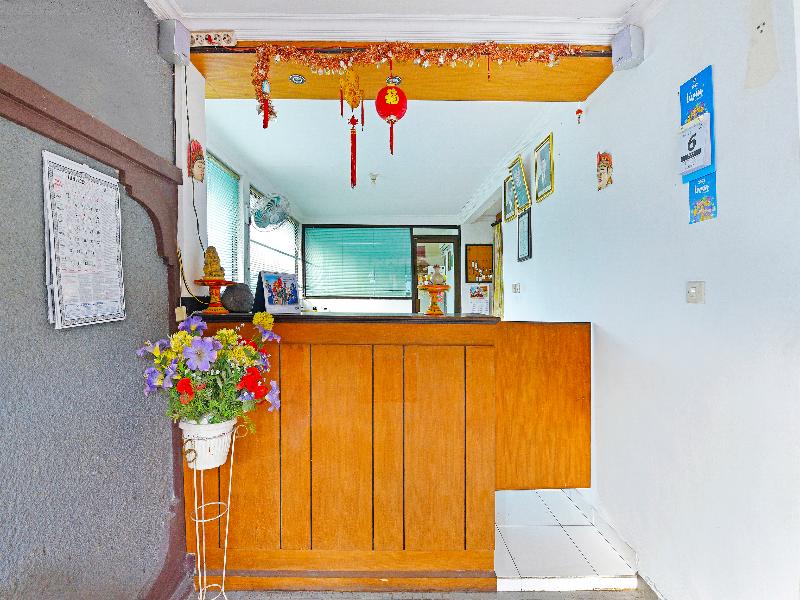 Capital O 91406 Agus Jaya Residence - Lobi