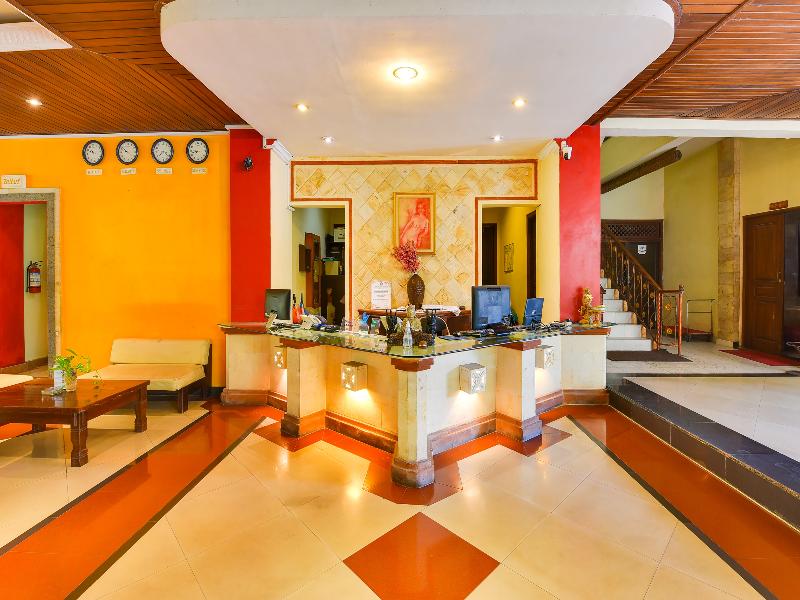 Super OYO Townhouse Oak Maxi Hotel Legian - Lobi