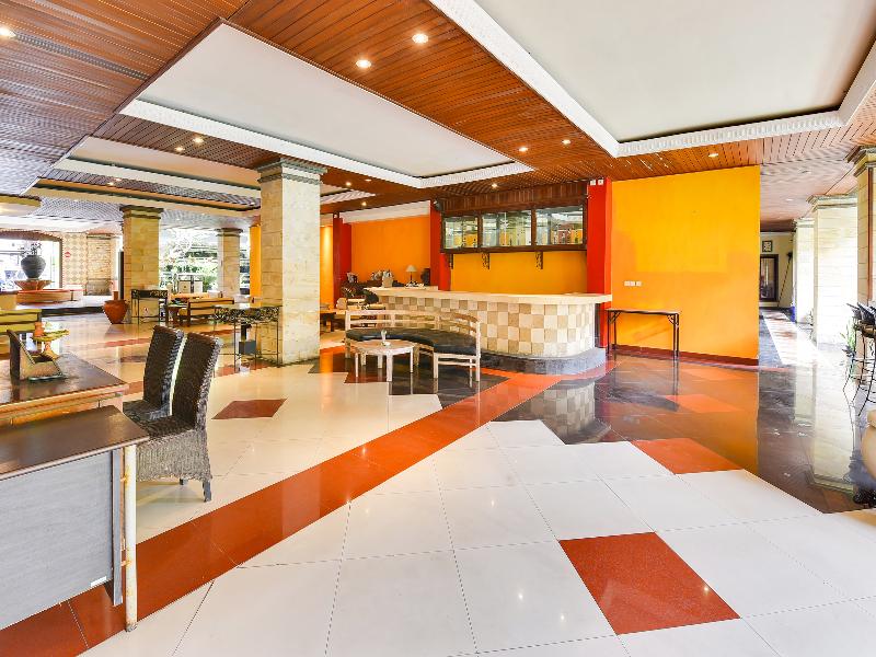 Super OYO Townhouse Oak Maxi Hotel Legian - Lobi