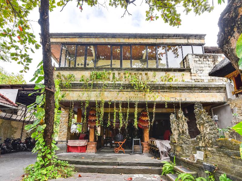 Super OYO Townhouse Oak Maxi Hotel Legian - Genel