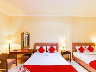 Super OYO Townhouse Oak Maxi Hotel Legian fotoÄŸrafÄ±