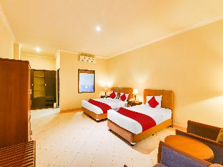 Super OYO Townhouse Oak Maxi Hotel Legian fotoÄŸrafÄ±