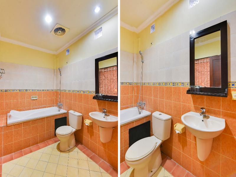 Super OYO Townhouse Oak Maxi Hotel Legian - Oda