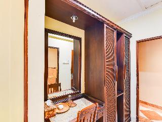 Super OYO Townhouse Oak Maxi Hotel Legian fotoÄŸrafÄ±