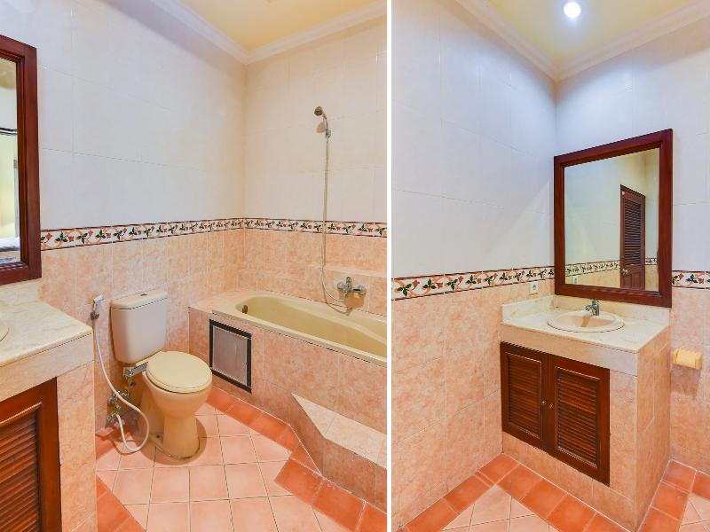 Super OYO Townhouse Oak Maxi Hotel Legian - Oda