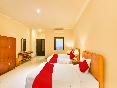 Super OYO Townhouse Oak Maxi Hotel Legian oda fotoğrafı