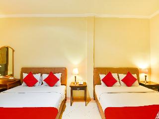 Super OYO Townhouse Oak Maxi Hotel Legian fotoÄŸrafÄ±