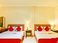 Super OYO Townhouse Oak Maxi Hotel Legian oda fotoğrafı