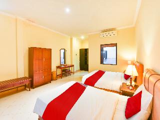 Super OYO Townhouse Oak Maxi Hotel Legian fotoÄŸrafÄ±