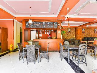 Super OYO Townhouse Oak Maxi Hotel Legian fotoÄŸrafÄ±