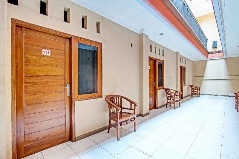 Spot On 91356 Hotel Mustika 2 - Lobi