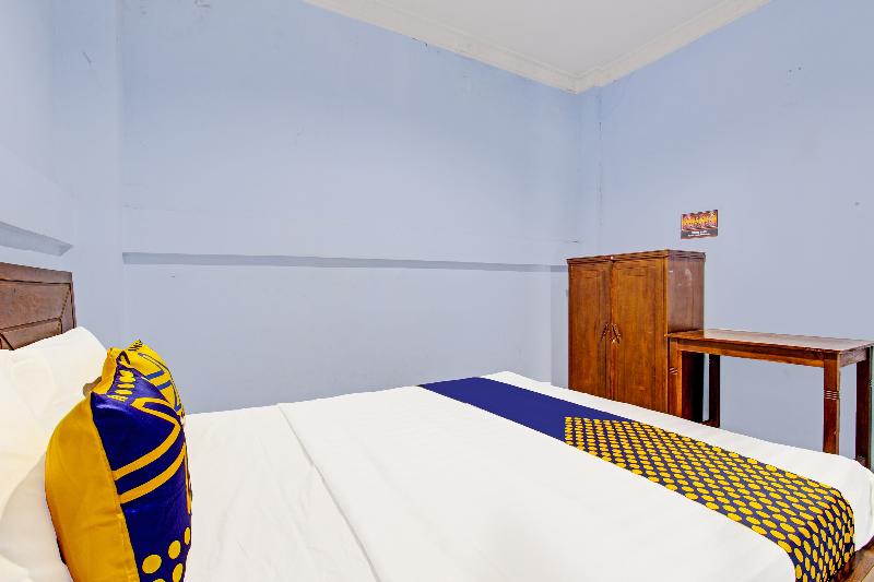 Spot On 91356 Hotel Mustika 2 - Oda