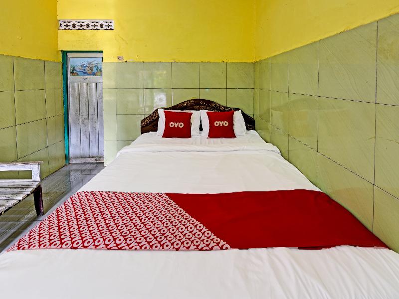 Spot On 91376 Hotel Bintang Flores - Oda