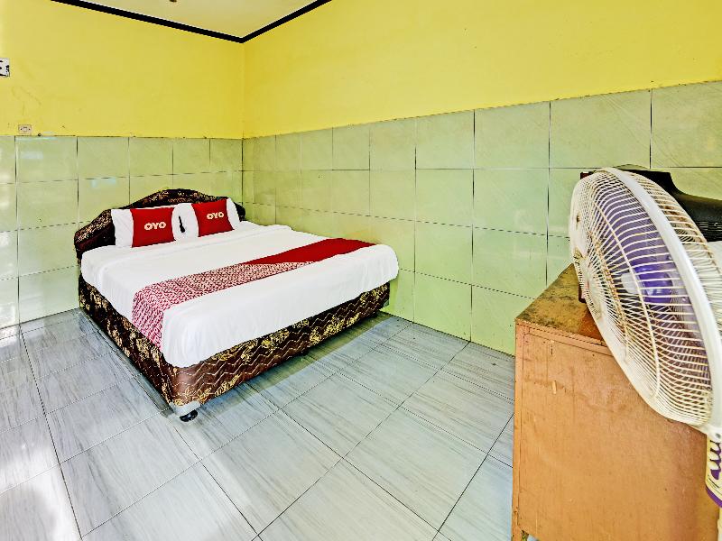 Spot On 91376 Hotel Bintang Flores - Oda