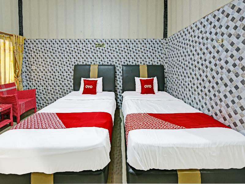 Spot On 91376 Hotel Bintang Flores - Oda