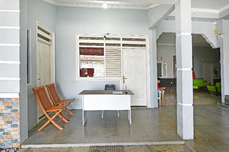 Oyo 91399 Homestay Trendy Syariah - Lobi