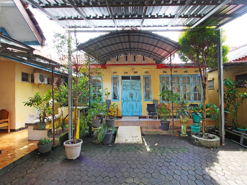 Spot On 91563 Hotel Meilias - Lobi