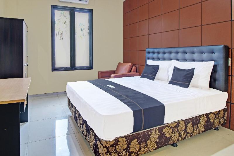 Collection O 91666 Meyli Guesthouse - Oda
