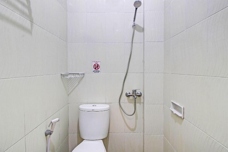 Collection O 91666 Meyli Guesthouse - Oda
