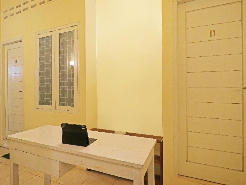 Spot On 91504 De Vila Ungu Syariah - Lobi