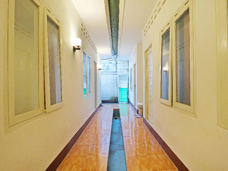 Spot On 91504 De Vila Ungu Syariah - Lobi