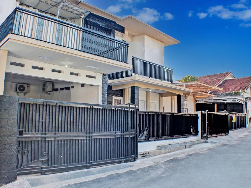 Spot On 91504 De Vila Ungu Syariah - Genel