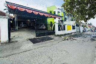 SPOT ON 91606 Nadin Guest House Syariah fotoÄŸrafÄ±