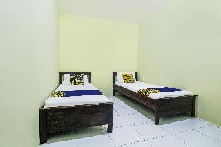 SPOT ON 91606 Nadin Guest House Syariah fotoÄŸrafÄ±