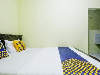 SPOT ON 91606 Nadin Guest House Syariah fotoÄŸrafÄ±