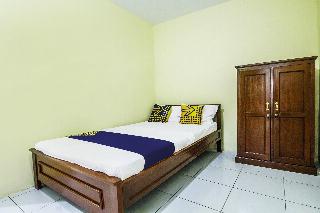 SPOT ON 91606 Nadin Guest House Syariah fotoÄŸrafÄ±