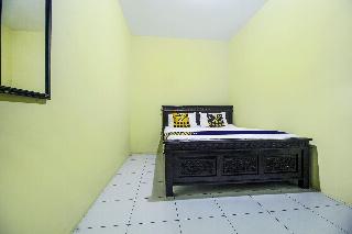 SPOT ON 91606 Nadin Guest House Syariah fotoÄŸrafÄ±