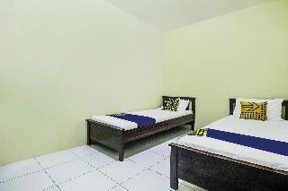 SPOT ON 91606 Nadin Guest House Syariah fotoÄŸrafÄ±