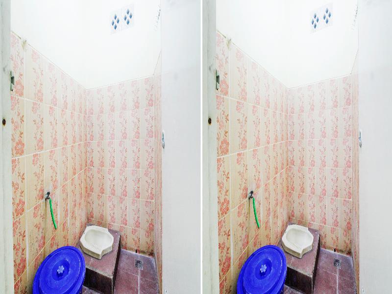 SPOT ON 91606 Nadin Guest House Syariah - Oda