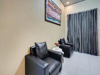 Spot On 91745 Rumah Kost Gresik Syariah fotoÄŸrafÄ±