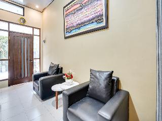 Spot On 91745 Rumah Kost Gresik Syariah fotoÄŸrafÄ±